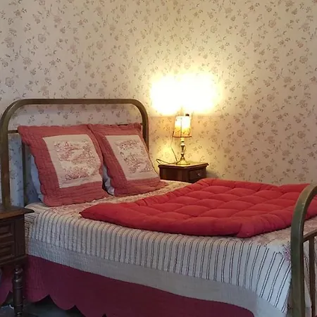 Hébergement de vacances Maison De Charme Avec Jardin Clos